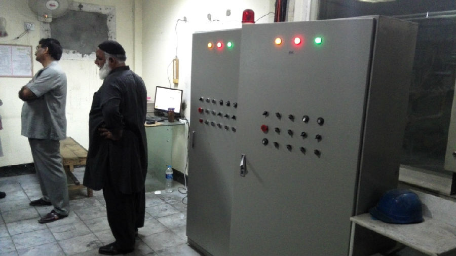 巴基斯坦窑炉控制系统巴方人员