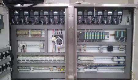  PLC控制柜开关电源图